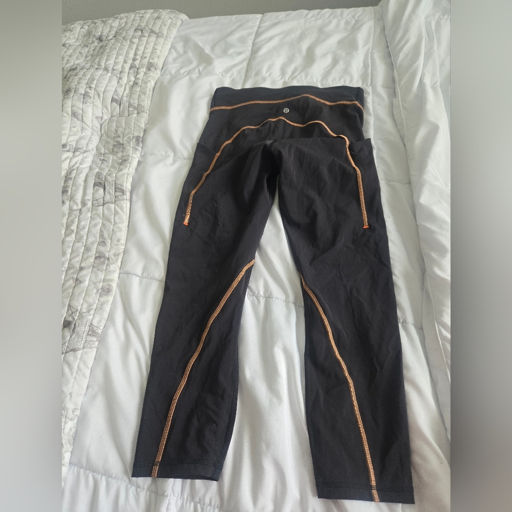 Lululemon Power Thru HR Sz 10 - Picture 6 of 6
